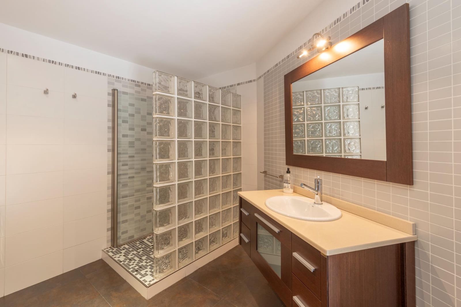 5 quarto Moradia para venda em Alfacar com piscina garagem - 455 000 € (Ref: 9855802)