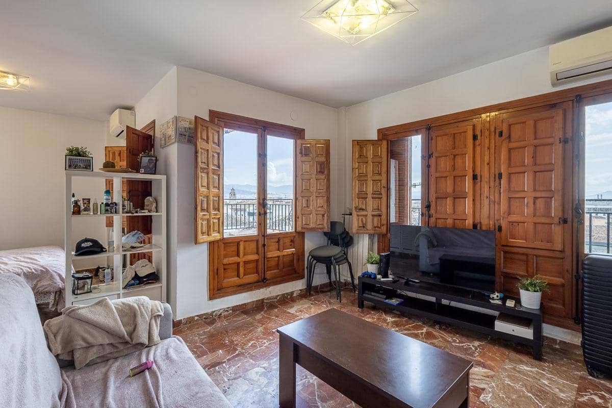 1 bedroom Flat for sale in Granada city - € 250,000 (Ref: 9860313)