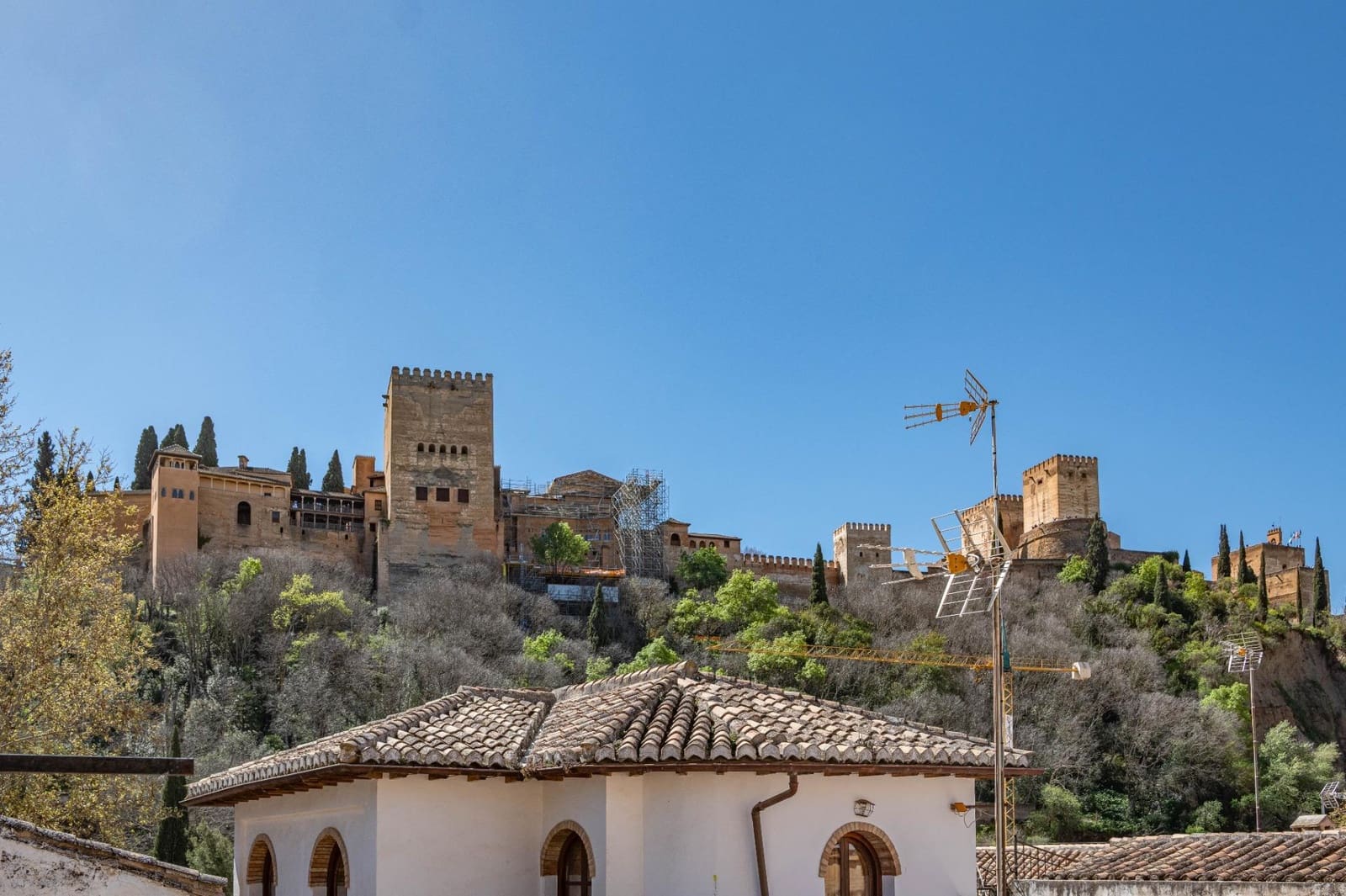 14 Zimmer Apartment zu verkaufen in Granada Stadt - 1.450.000 € (Ref: 9860895)