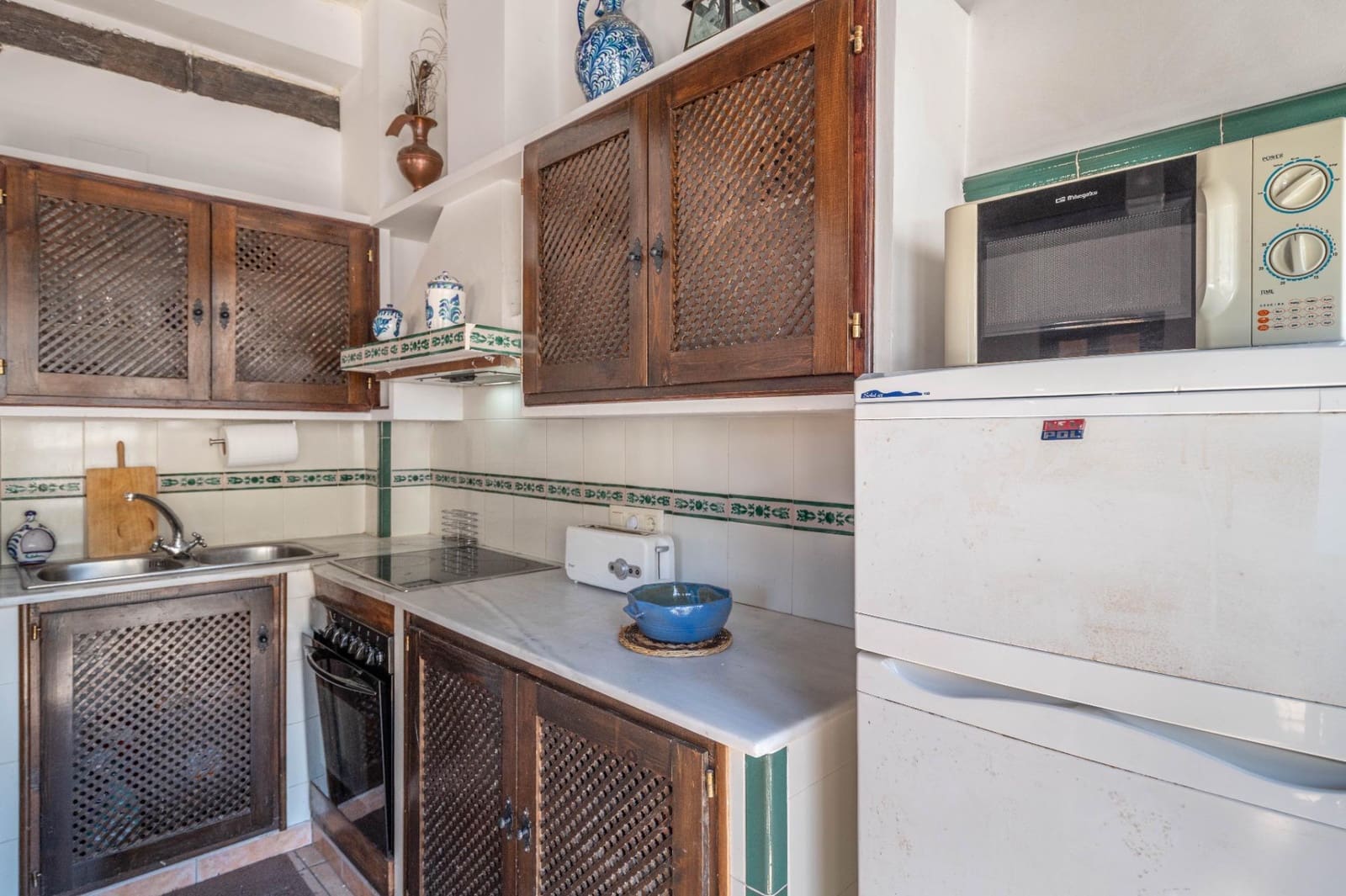 14 Zimmer Apartment zu verkaufen in Granada Stadt - 1.450.000 € (Ref: 9860895)