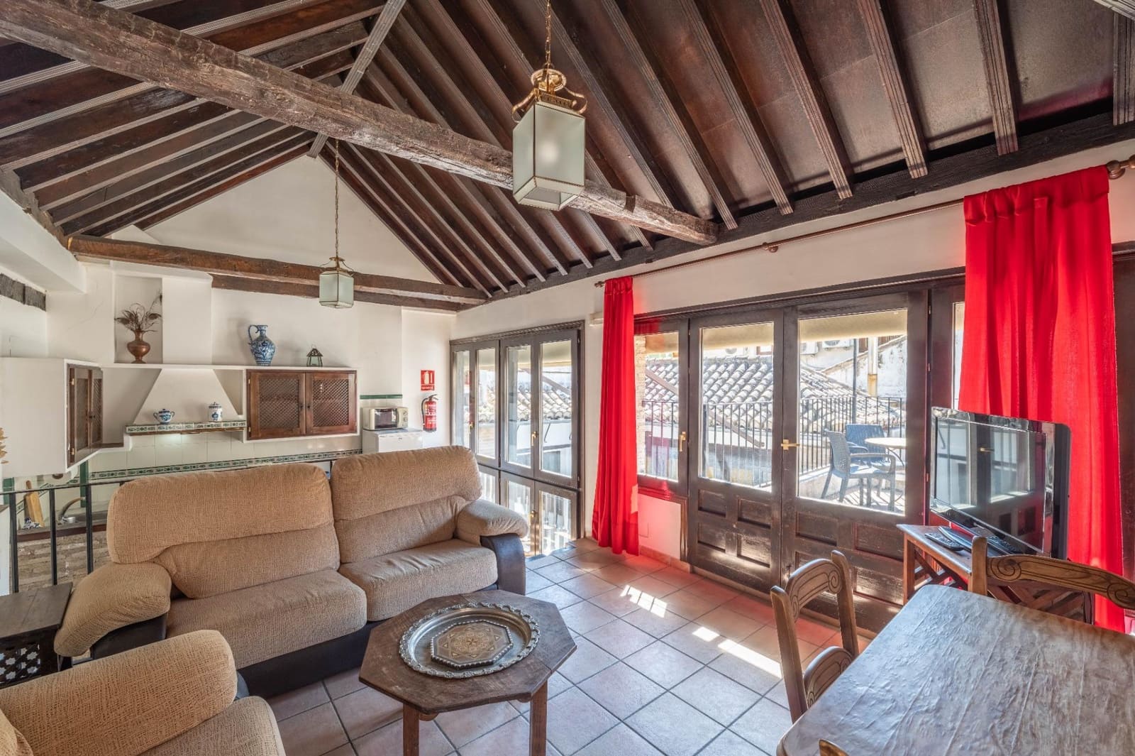 14 Zimmer Apartment zu verkaufen in Granada Stadt - 1.450.000 € (Ref: 9860895)