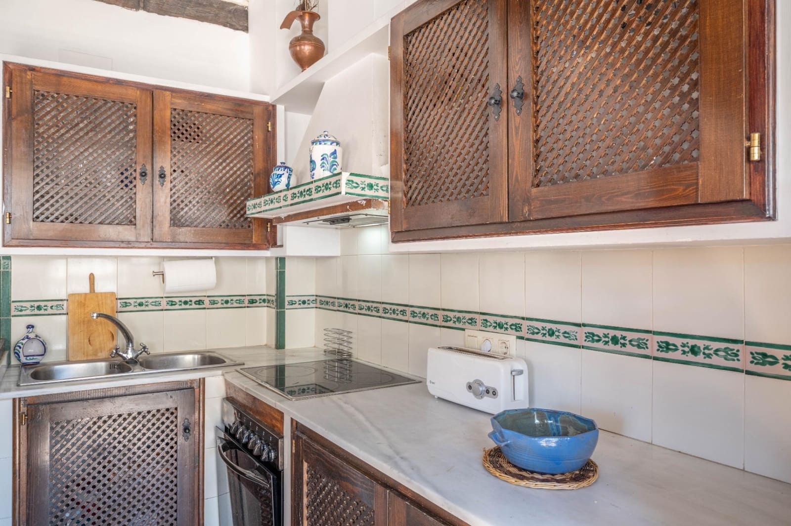 14 Zimmer Apartment zu verkaufen in Granada Stadt - 1.450.000 € (Ref: 9860895)