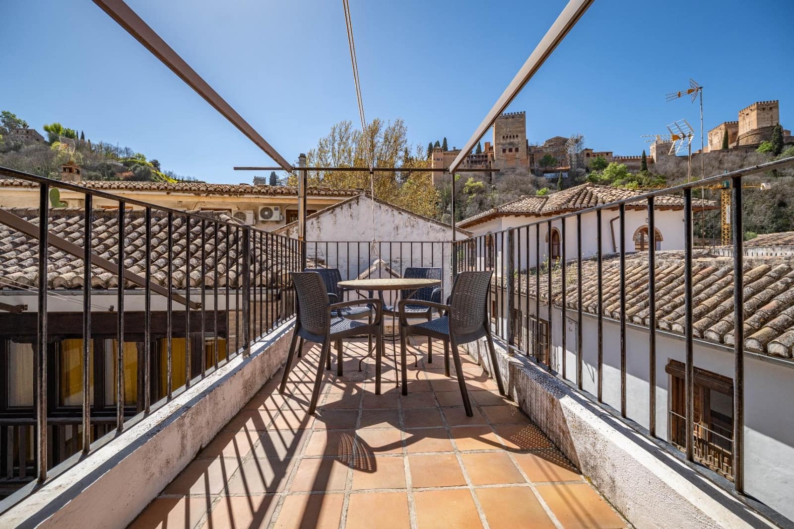 14 Zimmer Apartment zu verkaufen in Granada Stadt - 1.450.000 € (Ref: 9860895)