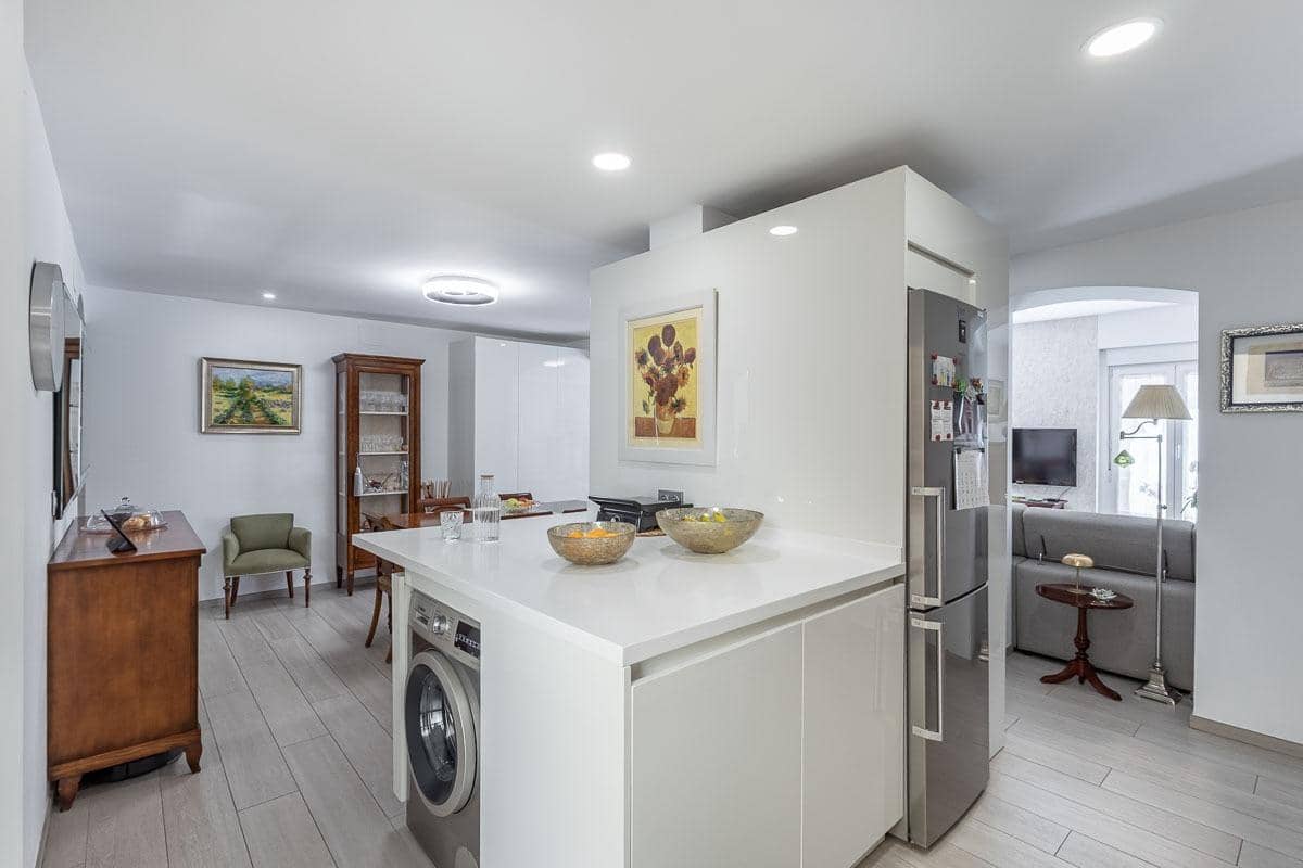 3 bedroom Flat for sale in Granada city - € 650,000 (Ref: 9862064)