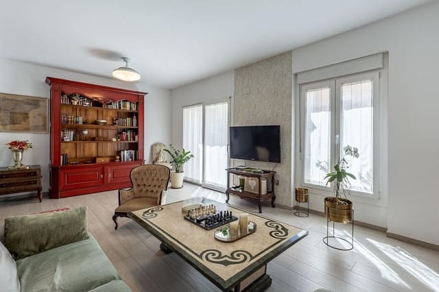 3 soverom Leilighet til salgs i Centro, Granada by - € 650 000 (Ref: 9862064)