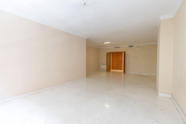 2 sovrum Lägenhet till salu i Centro, Granada stad med garage - 545 000 € (Ref: 9867218)