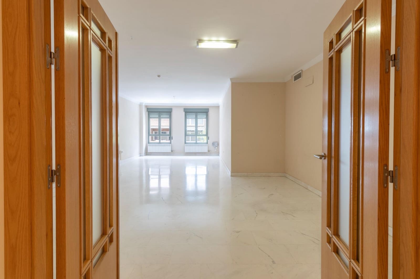 2 sypialnia Mieszkanie na sprzedaż w Miasto Grenada z garażem - 545 000 € (Ref: 9867218)