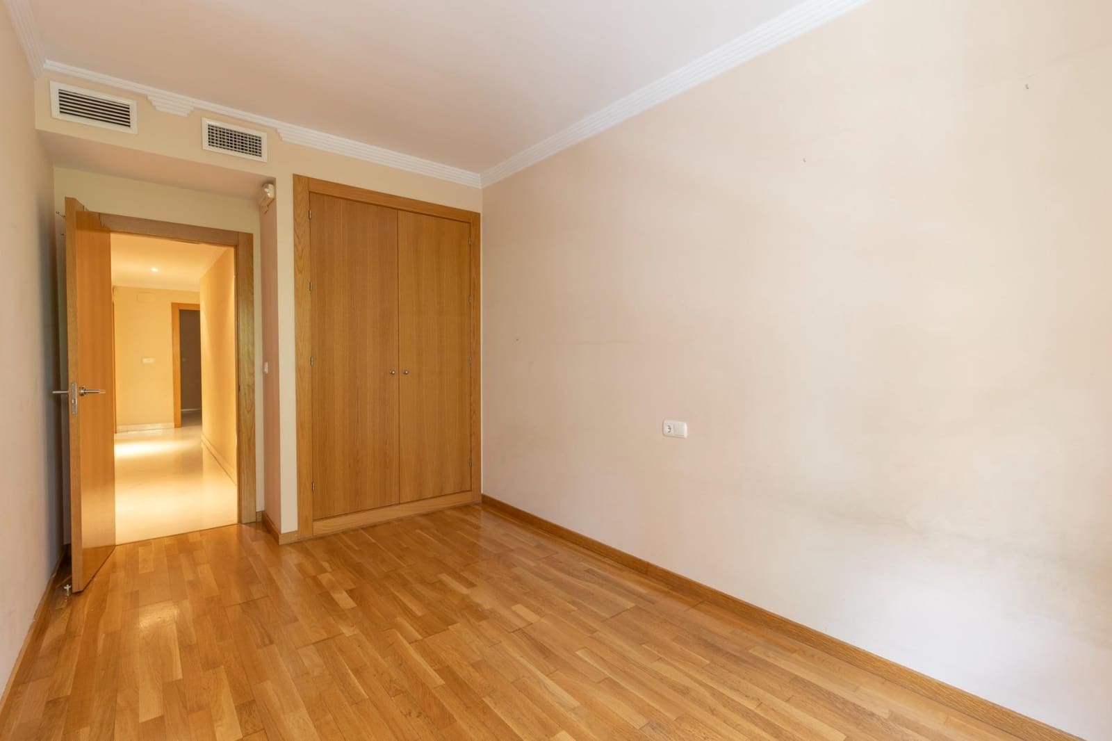 2 sypialnia Mieszkanie na sprzedaż w Miasto Grenada z garażem - 545 000 € (Ref: 9867218)