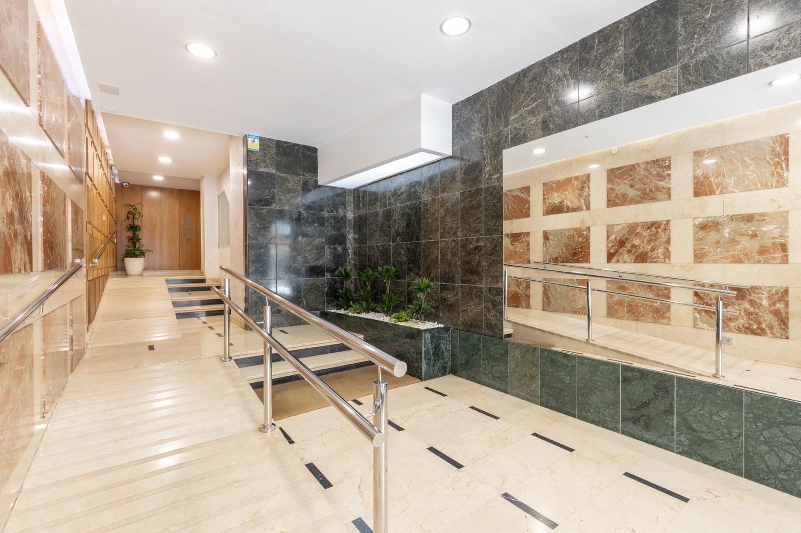 7 sypialnia Mieszkanie na sprzedaż w Miasto Grenada - 650 000 € (Ref: 9867220)