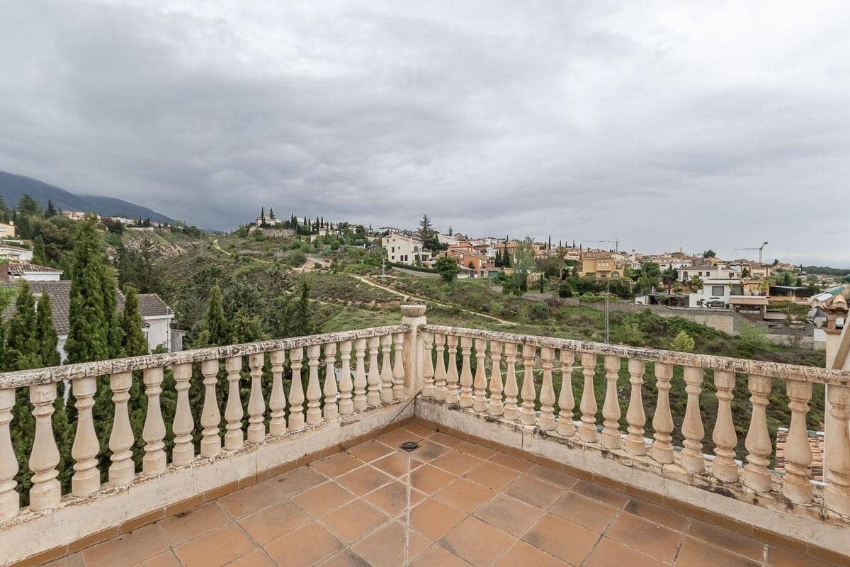 6 bedroom Villa for sale in Monachil with garage - € 450,000 (Ref: 9867221)