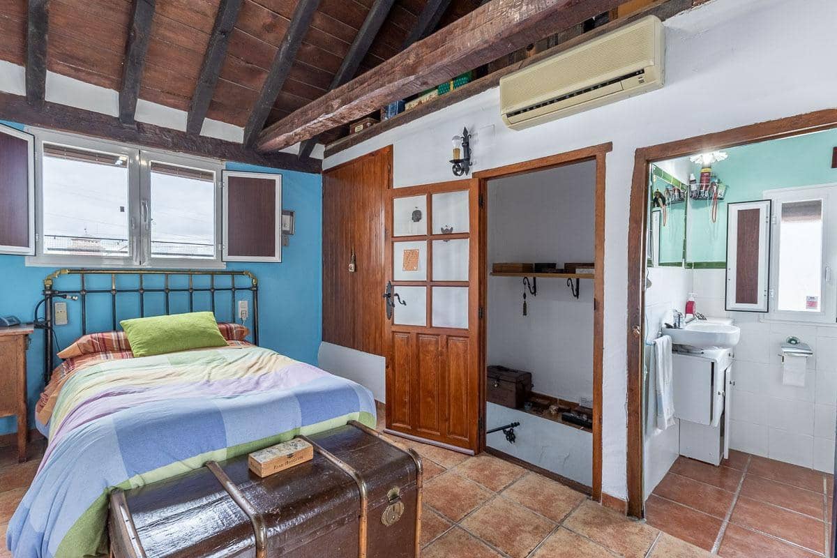 1 quarto Moradia em Banda para venda em Granada cidade - 225 000 € (Ref: 9868908)
