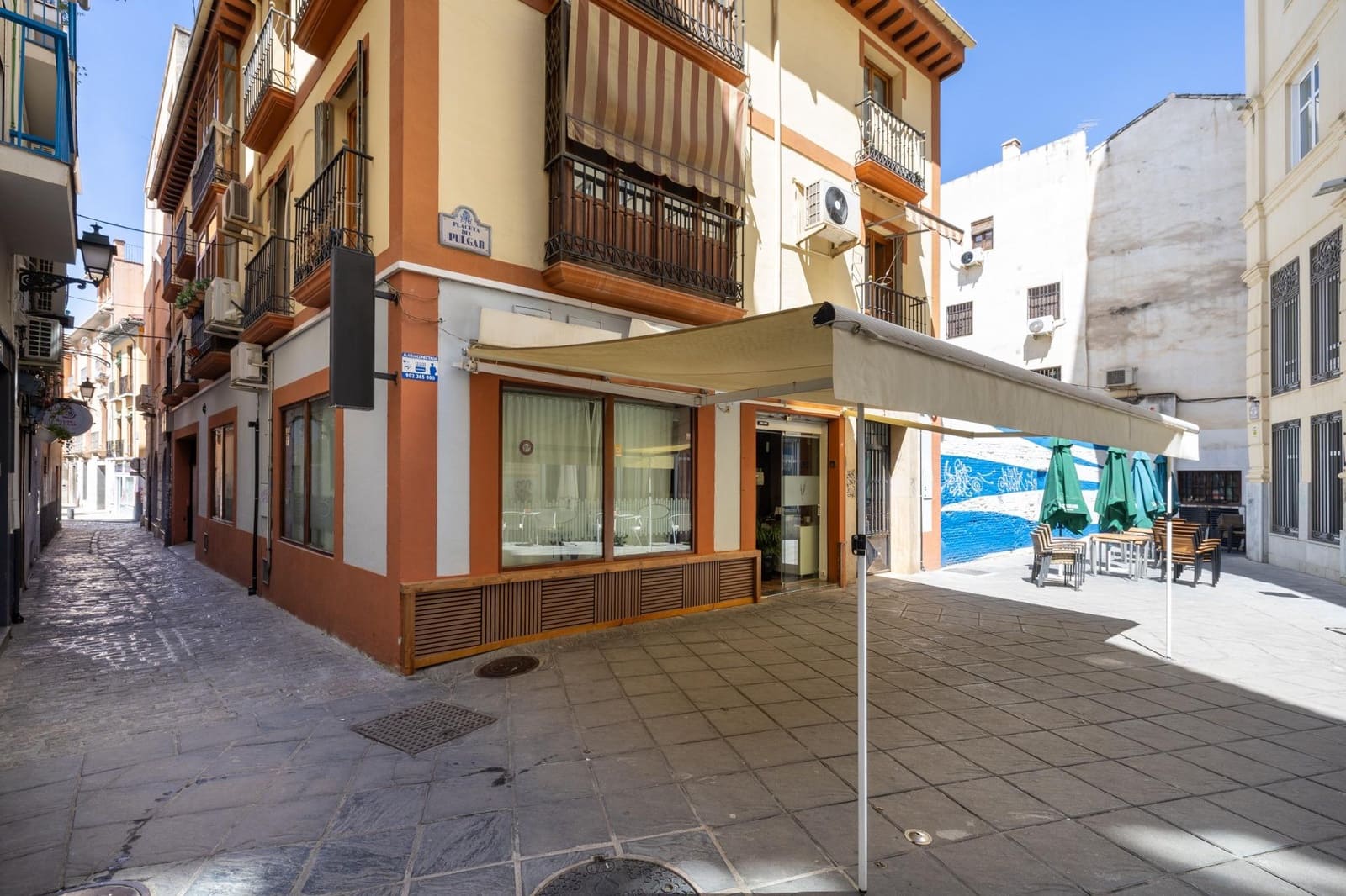 Kommersiell til salgs i Granada by - € 298 000 (Ref: 9868909)