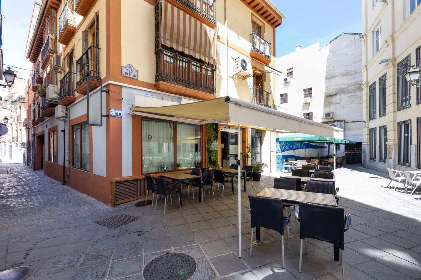 Kommersiell til salgs i Granada by - € 298 000 (Ref: 9868909)