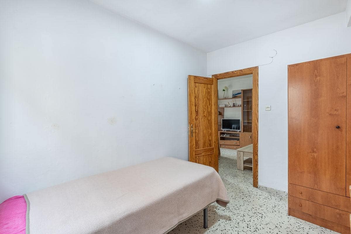 4 makuuhuone Asunto myytävänä paikassa Granada kaupunki - 270 000 € (Ref: 9873717)