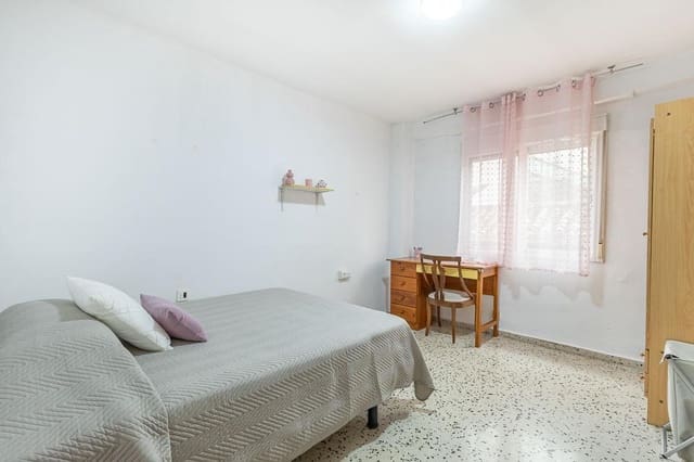 4 sypialnia Mieszkanie na sprzedaż w Miasto Grenada - 270 000 € (Ref: 9873717)