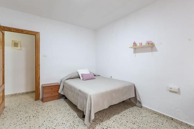4 sypialnia Mieszkanie na sprzedaż w Miasto Grenada - 270 000 € (Ref: 9873717)