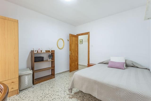 4 sypialnia Mieszkanie na sprzedaż w Miasto Grenada - 270 000 € (Ref: 9873717)