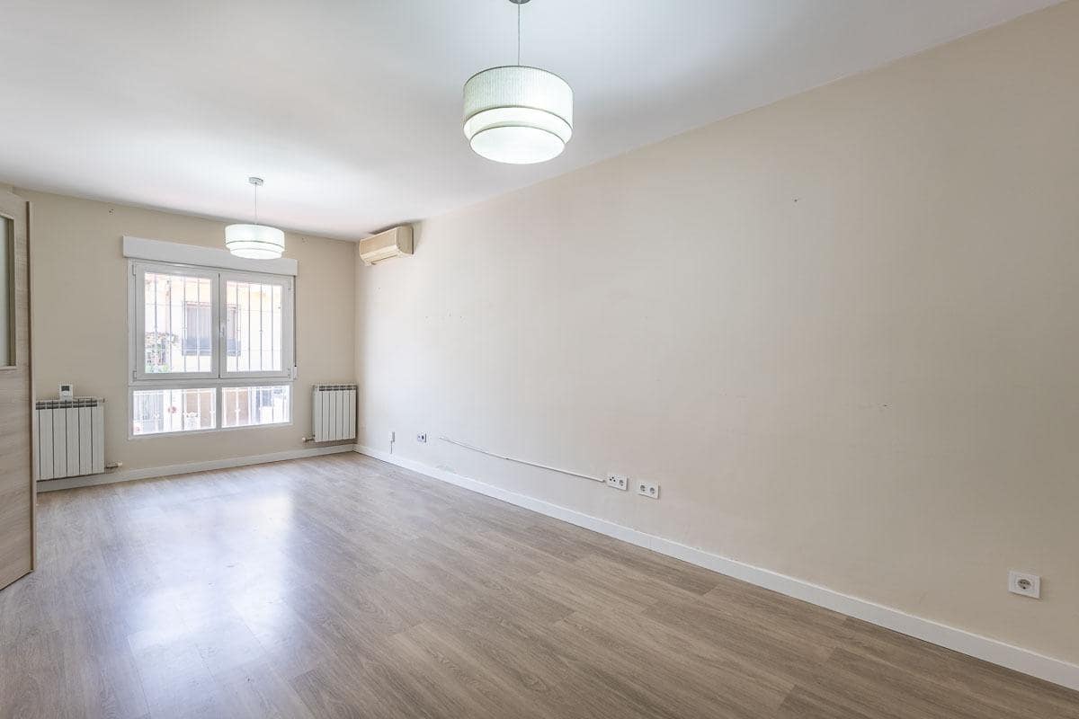 3 bedroom Townhouse for sale in Las Gabias with garage - € 210,000 (Ref: 9873720)