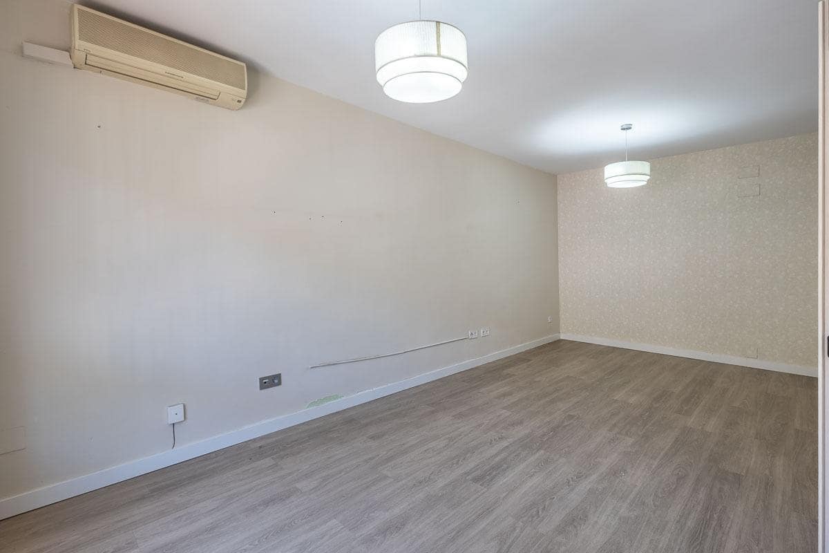 3 bedroom Townhouse for sale in Las Gabias with garage - € 210,000 (Ref: 9873720)