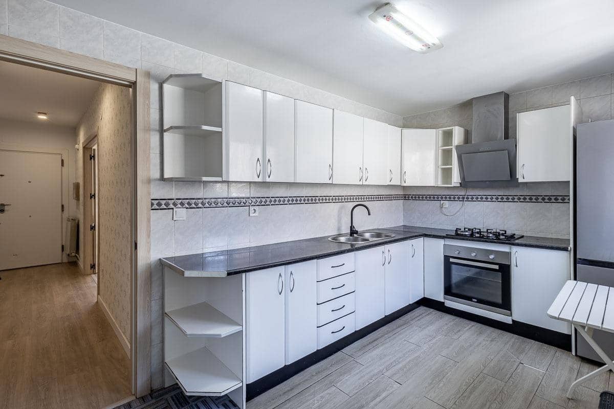 3 bedroom Townhouse for sale in Las Gabias with garage - € 210,000 (Ref: 9873720)