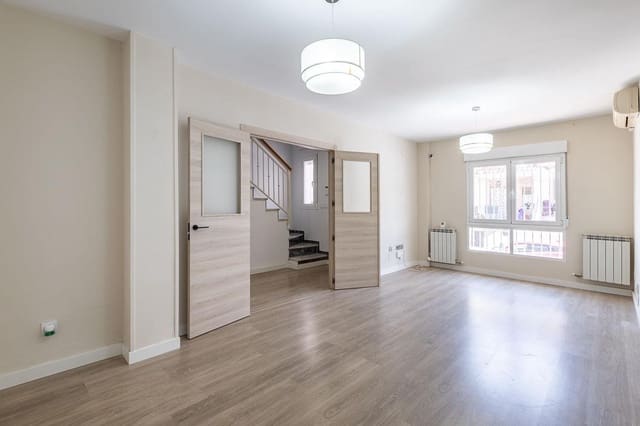 3 soverom Hus til salgs i Las Gabias med garasje - € 210 000 (Ref: 9873720)