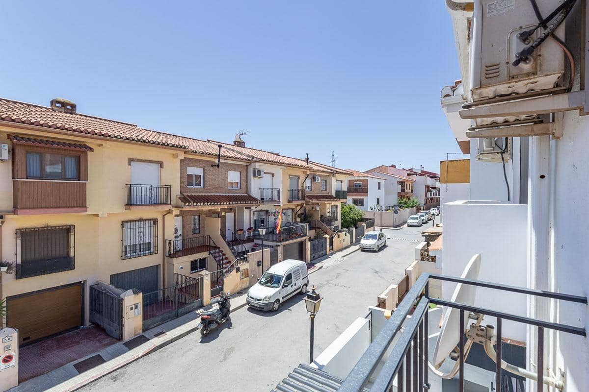 3 bedroom Townhouse for sale in Las Gabias with garage - € 210,000 (Ref: 9873720)