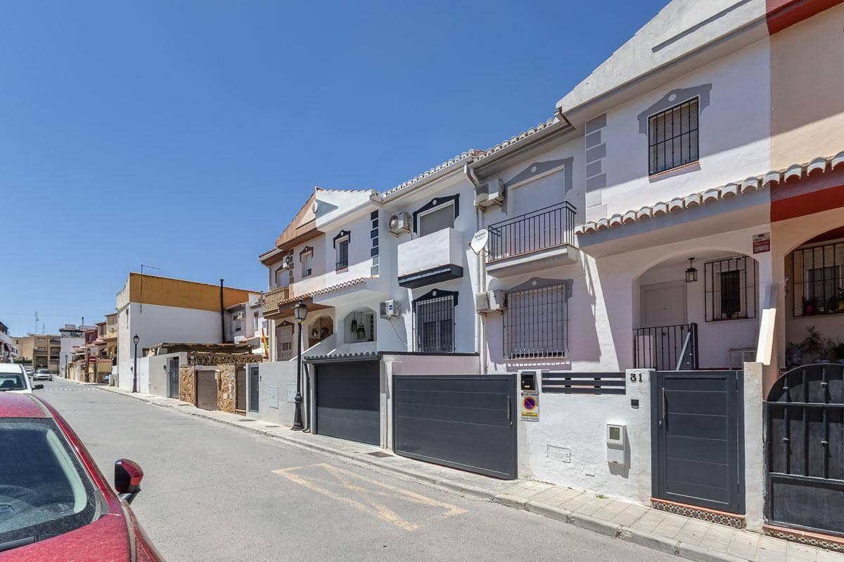 3 bedroom Townhouse for sale in Las Gabias with garage - € 210,000 (Ref: 9873720)