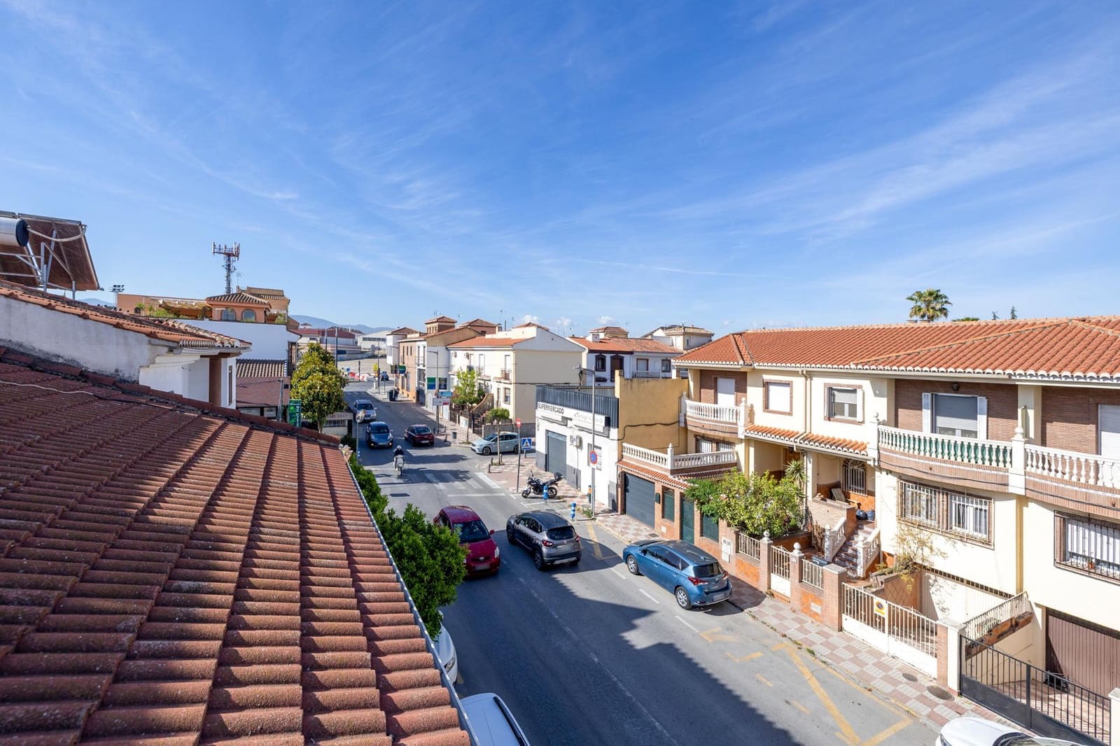 5 sovrum Radhus till salu i Churriana de la Vega med garage - 315 000 € (Ref: 9876693)