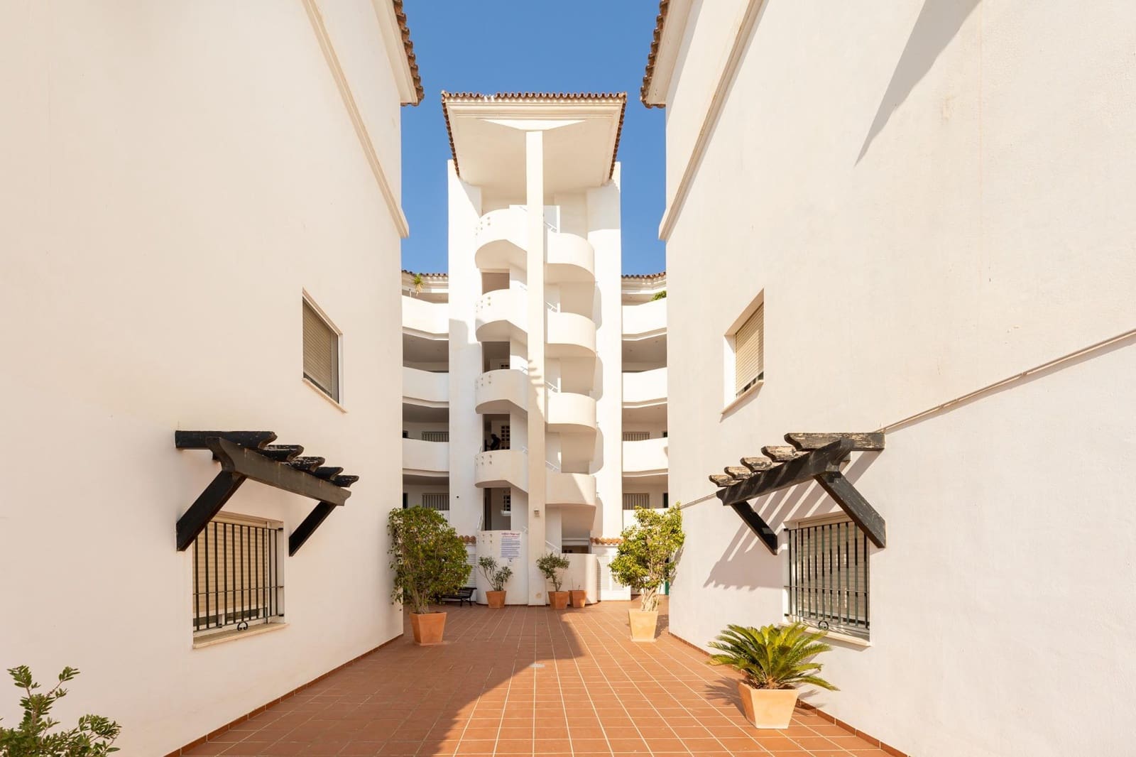 2 soverom Leilighet til salgs i Motril med garasje - € 280 000 (Ref: 9876694)