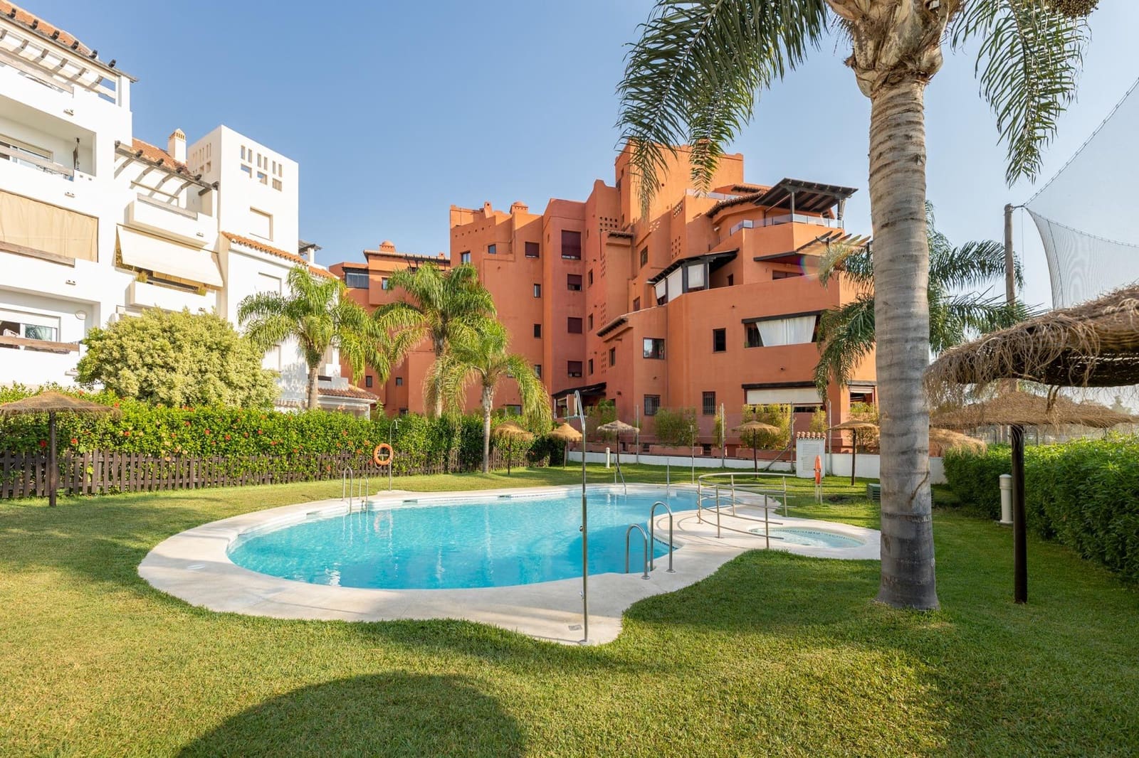2 soverom Leilighet til salgs i Motril med garasje - € 280 000 (Ref: 9876694)