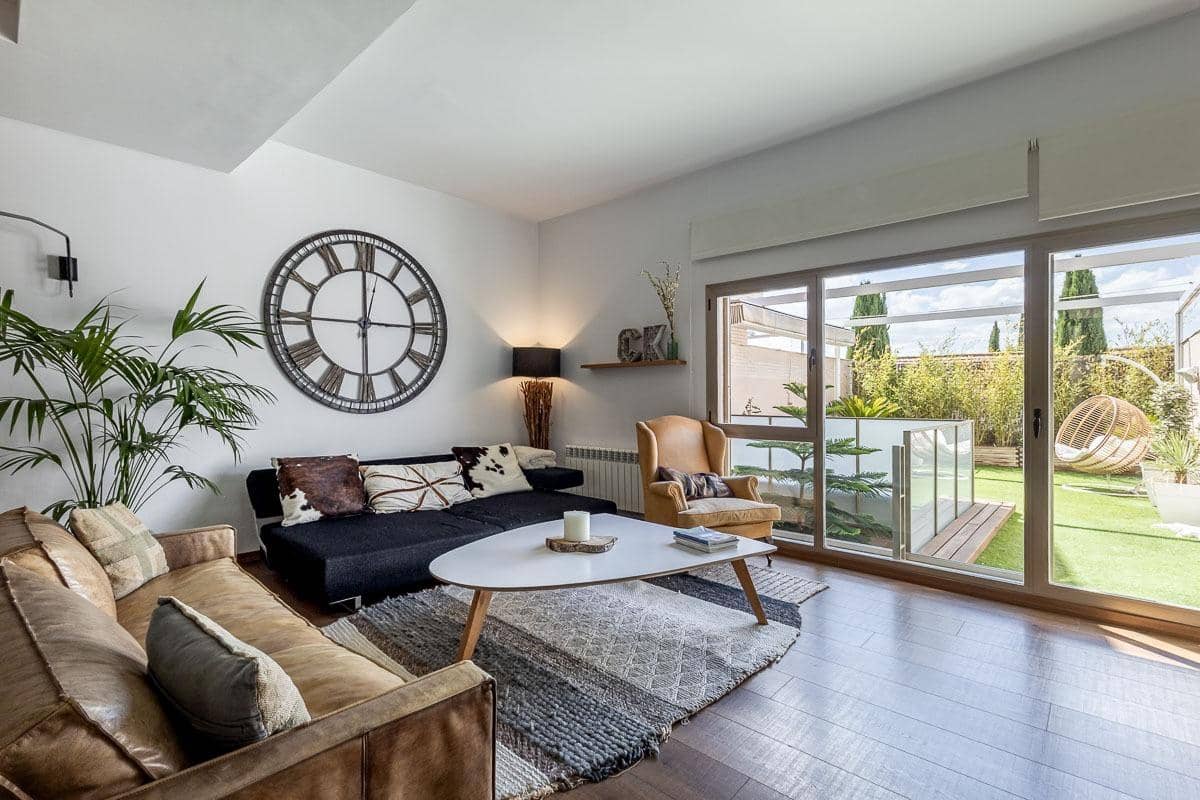 4 soverom Kjedet enebolig til salgs i Granada by med garasje - € 695 000 (Ref: 9876695)