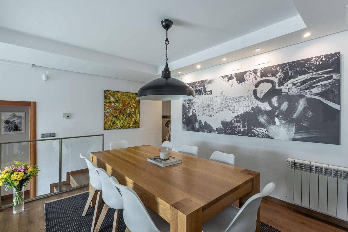 4 soverom Kjedet enebolig til salgs i Granada by med garasje - € 695 000 (Ref: 9876695)