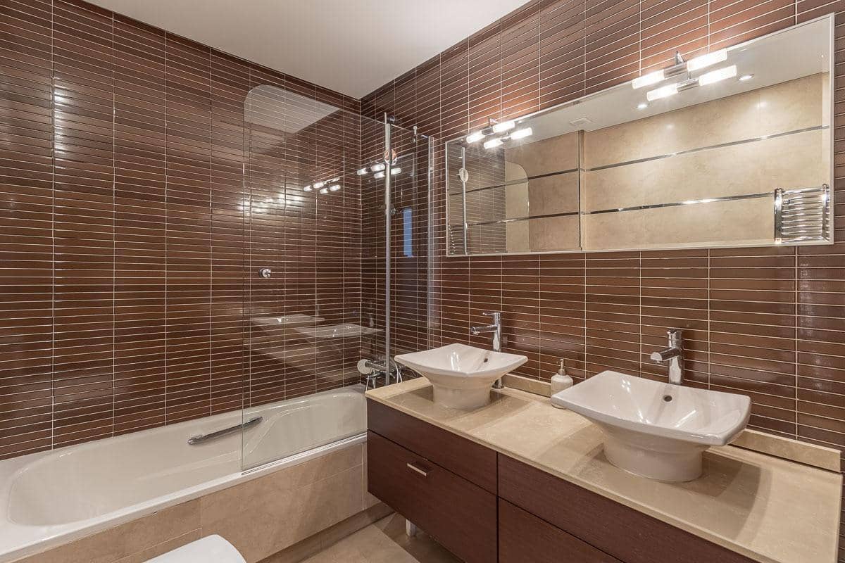 4 soverom Kjedet enebolig til salgs i Granada by med garasje - € 695 000 (Ref: 9876695)