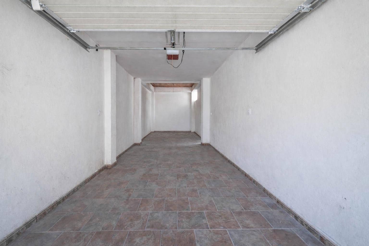 3 quarto Casa em Banda para venda em Peligros com garagem - 259 900 € (Ref: 9876696)