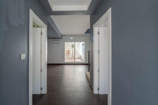 3 quarto Casa em Banda para venda em Peligros com garagem - 259 900 € (Ref: 9876696)