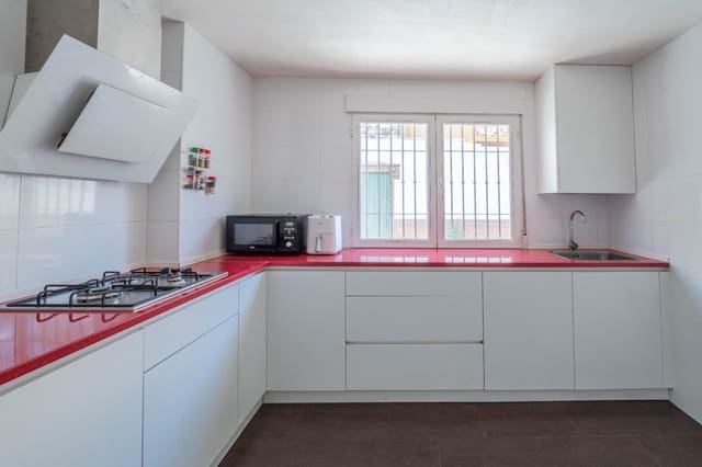 3 quarto Casa em Banda para venda em Peligros com garagem - 259 900 € (Ref: 9876696)