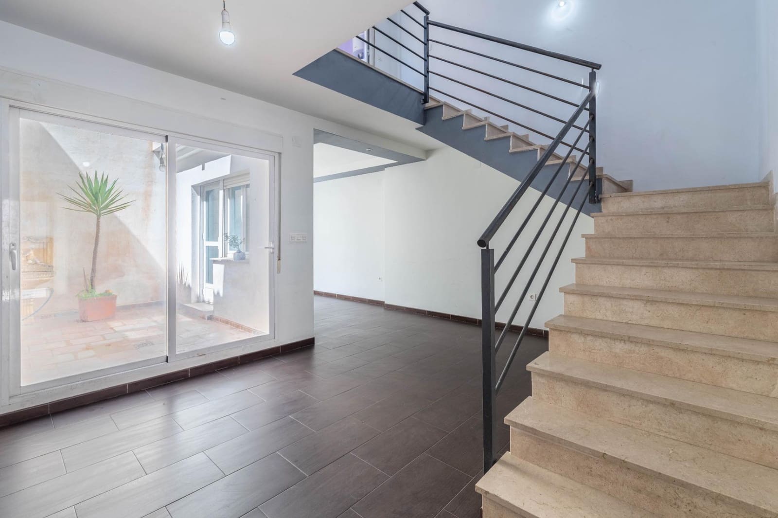 3 quarto Casa em Banda para venda em Peligros com garagem - 259 900 € (Ref: 9876696)