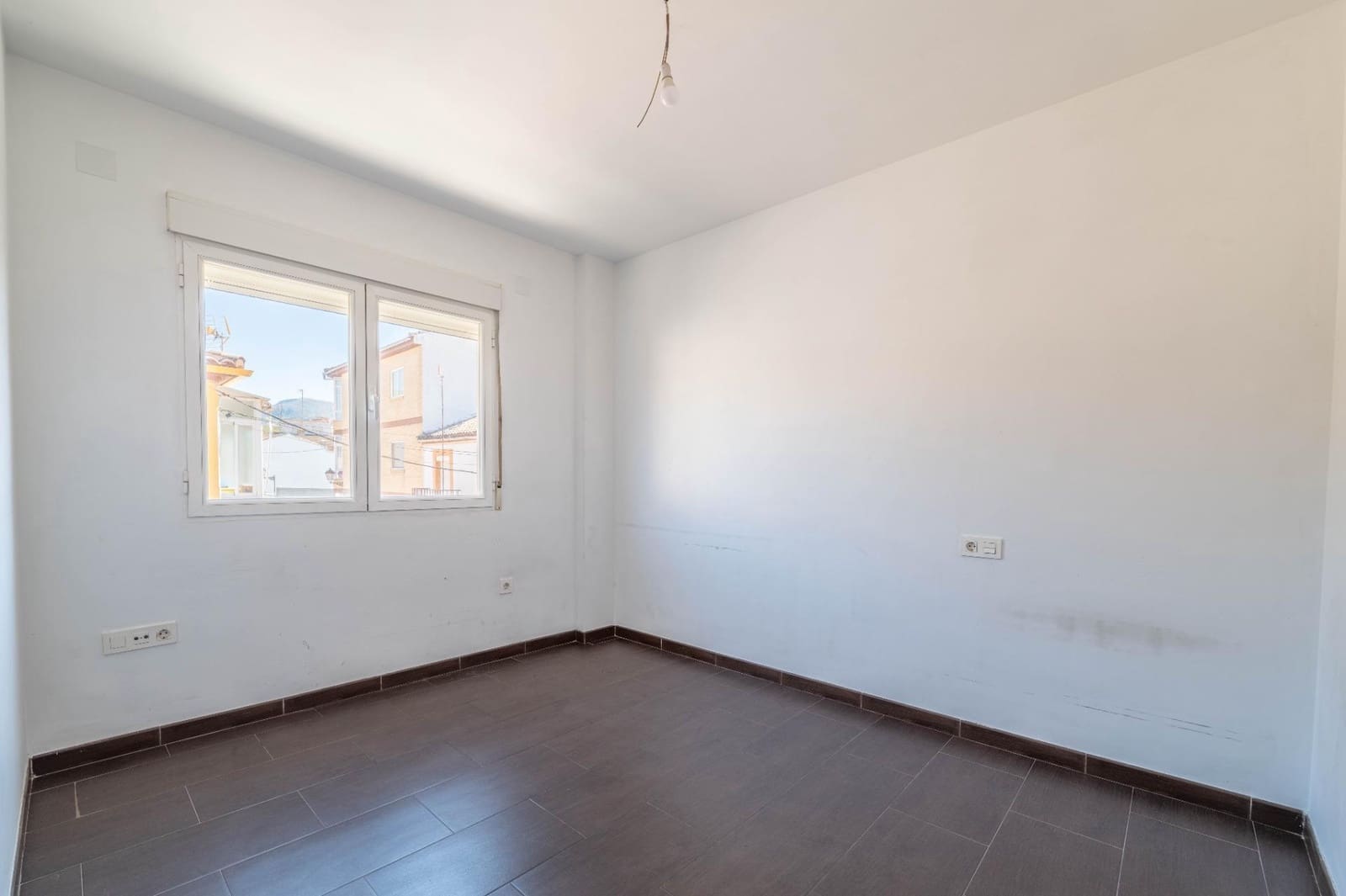3 quarto Casa em Banda para venda em Peligros com garagem - 259 900 € (Ref: 9876696)