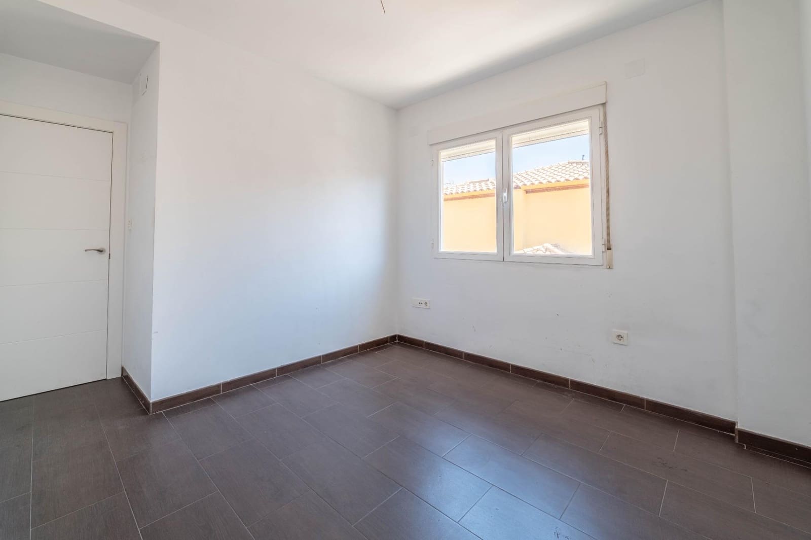 3 quarto Casa em Banda para venda em Peligros com garagem - 259 900 € (Ref: 9876696)
