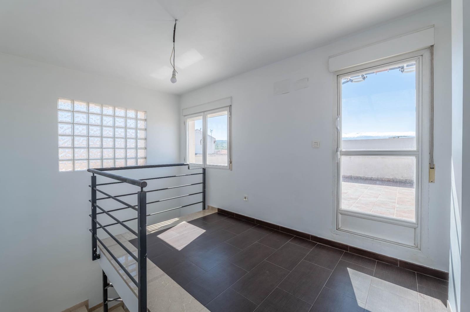 3 quarto Casa em Banda para venda em Peligros com garagem - 259 900 € (Ref: 9876696)