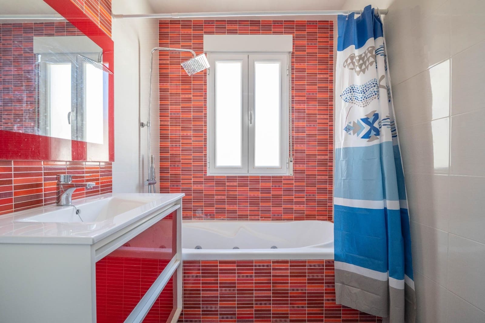 3 quarto Casa em Banda para venda em Peligros com garagem - 259 900 € (Ref: 9876696)