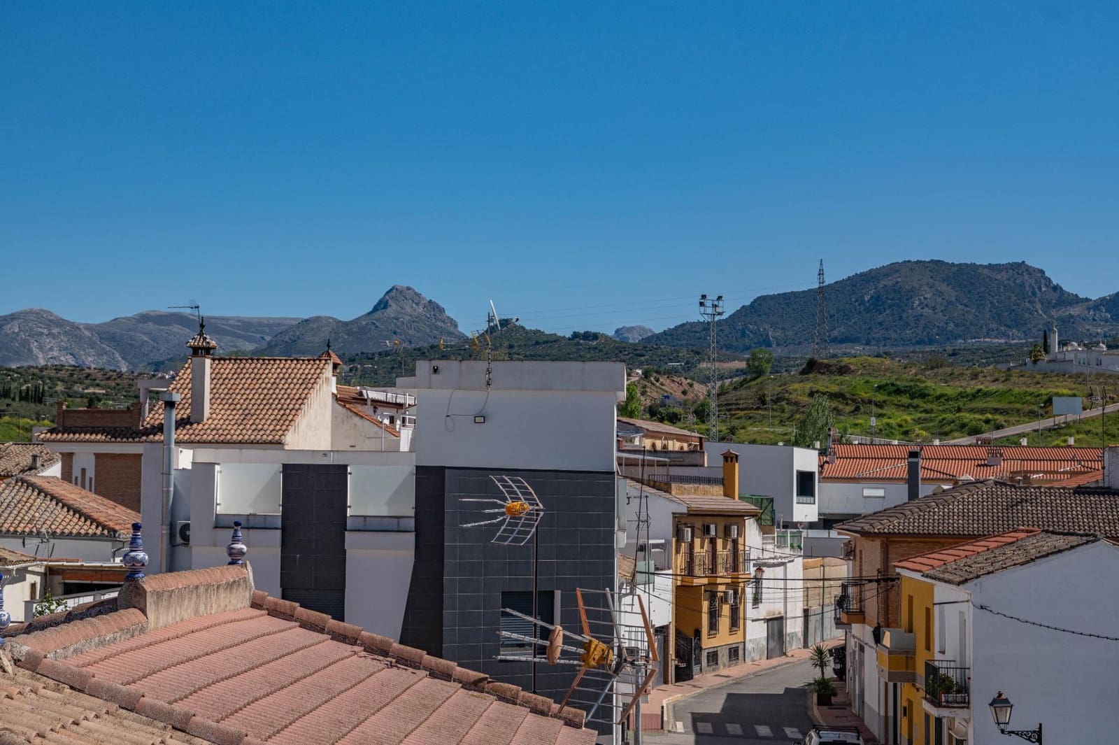 3 quarto Casa em Banda para venda em Peligros com garagem - 259 900 € (Ref: 9876696)