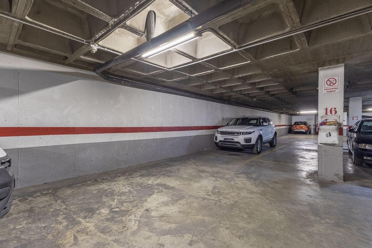2 makuuhuone Asunto myytävänä paikassa Albolote mukana 
autotalli - 188 000 € (Ref: 9879164)