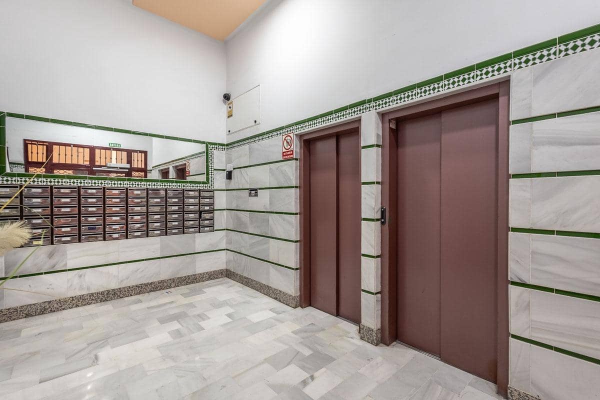 2 makuuhuone Asunto myytävänä paikassa Albolote mukana 
autotalli - 188 000 € (Ref: 9879164)