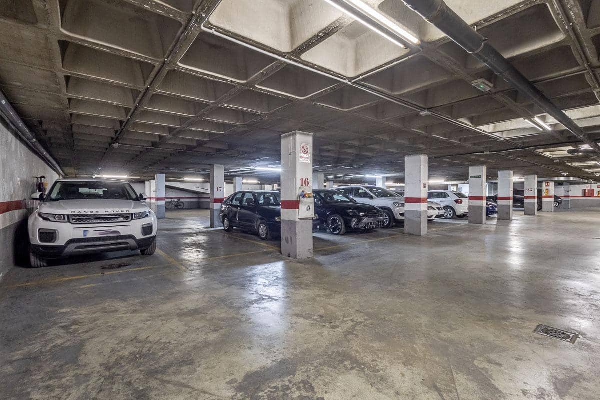 2 makuuhuone Asunto myytävänä paikassa Albolote mukana 
autotalli - 188 000 € (Ref: 9879164)