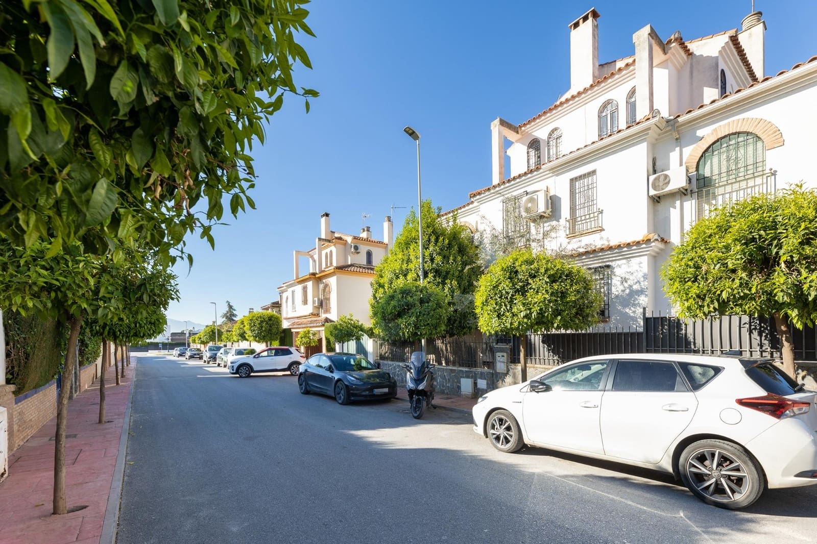 6 sypialnia Dom szeregowy na sprzedaż w Peligros z basenem - 290 000 € (Ref: 9879165)
