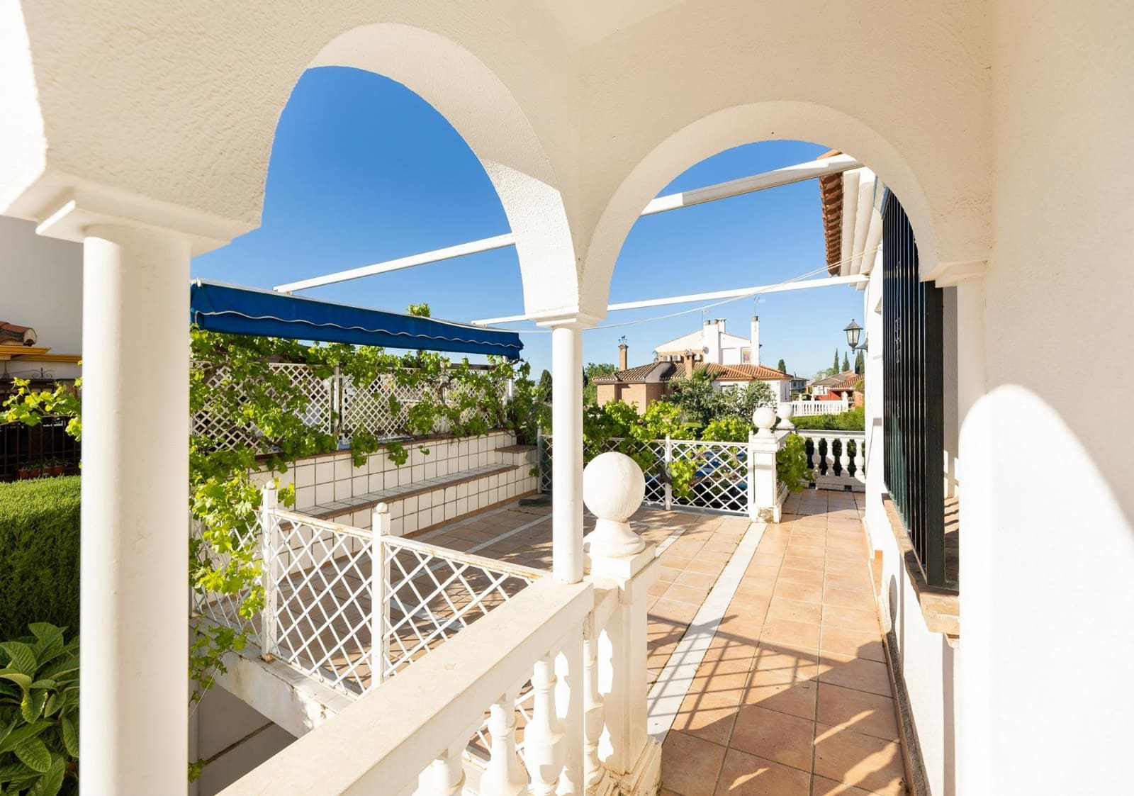 6 sypialnia Dom szeregowy na sprzedaż w Peligros z basenem - 290 000 € (Ref: 9879165)