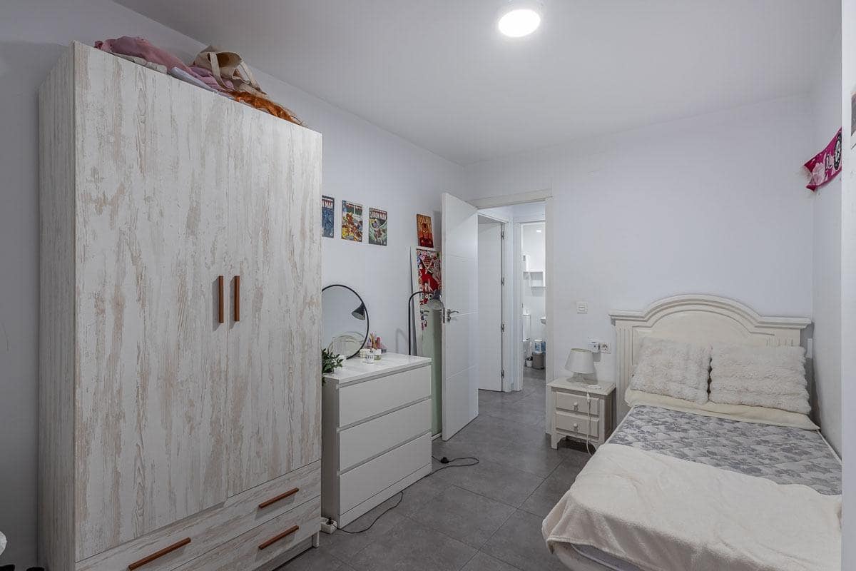 5 soverom Leilighet til salgs i Granada by - € 429 000 (Ref: 9879166)