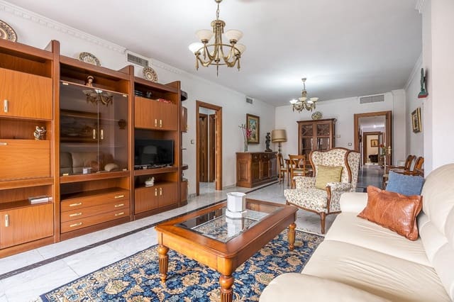 4 sovrum Lägenhet till salu i Granada stad med garage - 550 000 € (Ref: 9885062)