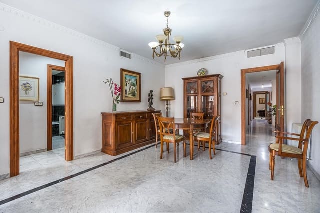 4 sovrum Lägenhet till salu i Granada stad med garage - 550 000 € (Ref: 9885062)
